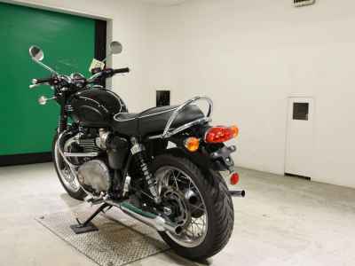 Triumph Bonneville T120 2025