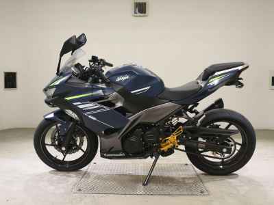 Kawasaki Ninja 400 2024