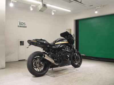 Kawasaki Z900RS 2021