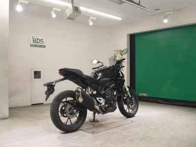 Honda CB250R 2018