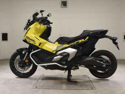 Honda X-Adv 750 2025