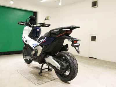 Honda X-Adv 750 2026