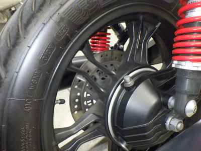 Moto Guzzi V7 2019