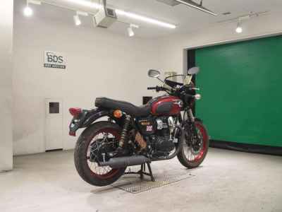 Kawasaki W800 2012