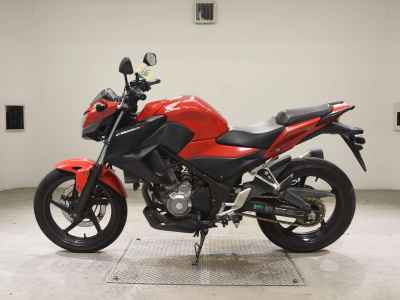 Honda CB250F 2015
