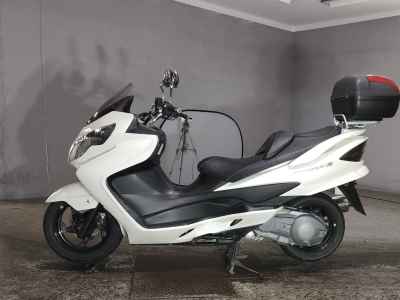 Suzuki Skywave 250S
