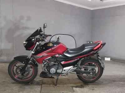 Suzuki GSR250