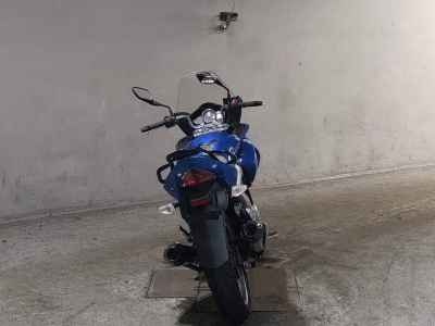 Suzuki GSR250F
