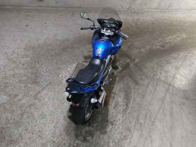 Suzuki GSR250F