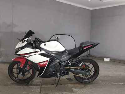 Yamaha YZF-R25 2016