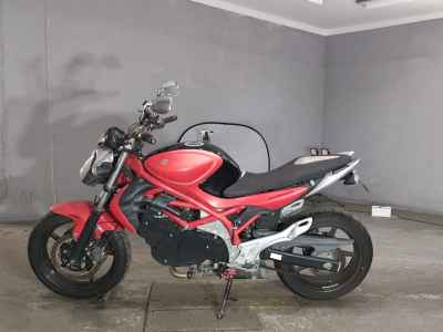 Suzuki Gladius SFV400 2011