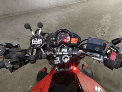 Suzuki Gladius SFV400 2011