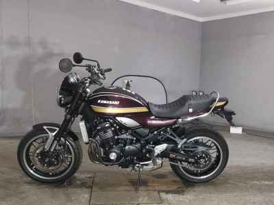 Kawasaki Z900RS 2025