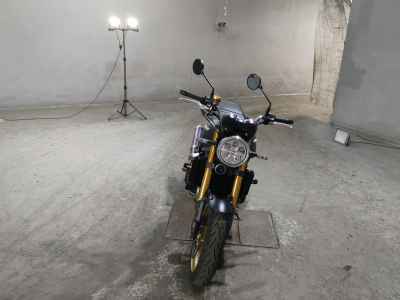 Kawasaki Z900RS SE 2025