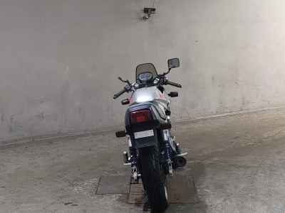 Suzuki GSX250S Katana