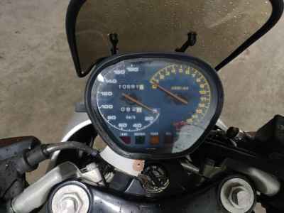 Suzuki GSX250S Katana
