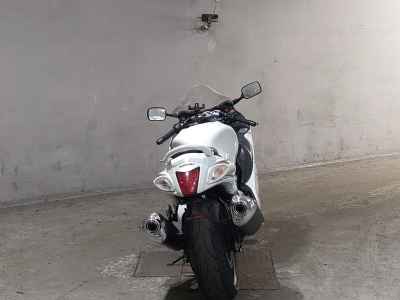 Suzuki Hayabusa 2011
