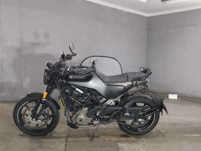 Husqvarna Svartpilen 250 2022