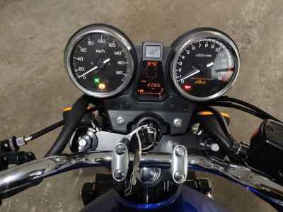 Honda CB400SFV 2022