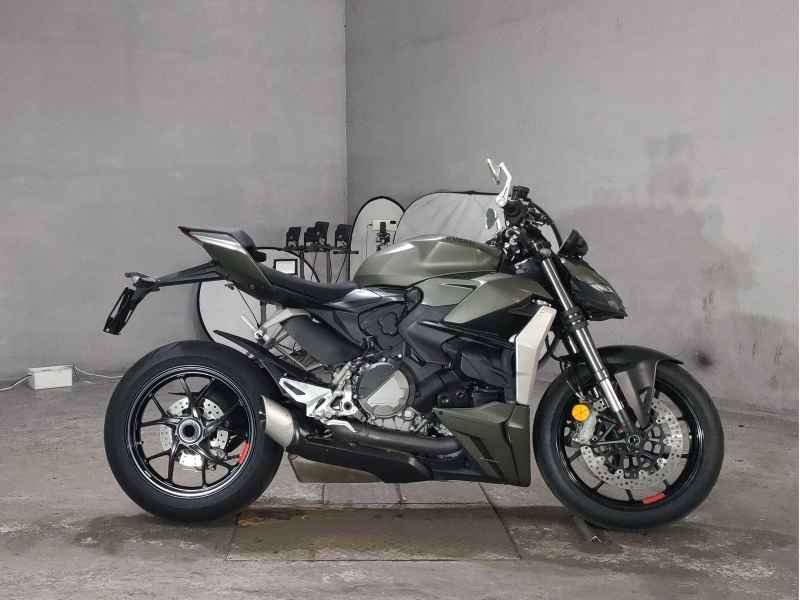 Ducati Streetfighter V2 2023