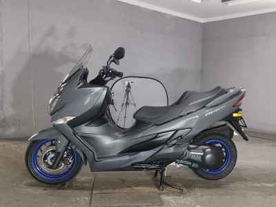 Suzuki Burgman 400 2022