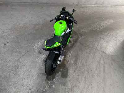 Kawasaki Ninja ZX-4RR 2024