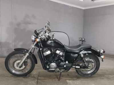 Honda VT400S 2013