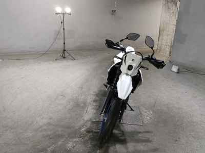 Suzuki DR-Z4SM 2025
