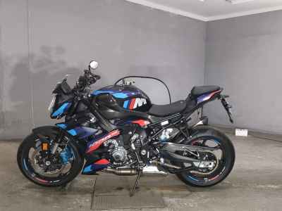 BMW M1000R 2024