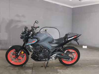 Yamaha YZF-R25 2021