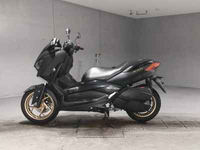 Yamaha XMAX 250