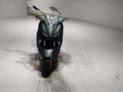 Yamaha XMAX 250