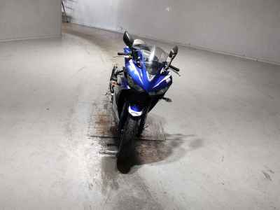 Yamaha YZF-R25 2015