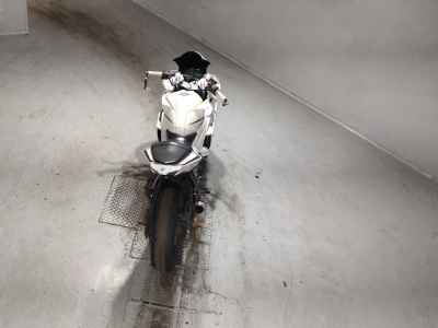 Yamaha YZF-R25 2015