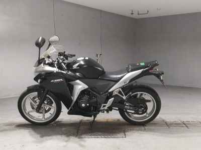 Honda CBR250R 2011