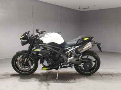 Triumph Speed Triple 1050 RS 2012