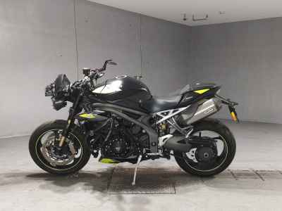 Triumph Speed Triple 1050 RS 2012
