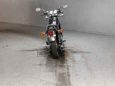 Yamaha SR400