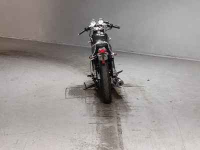 Yamaha SR400 2020