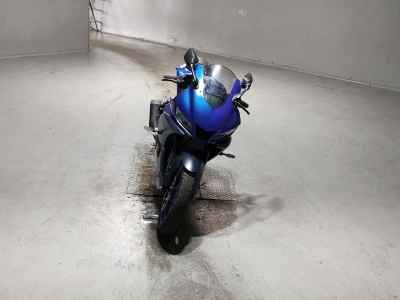 Yamaha YZF-R25 2022