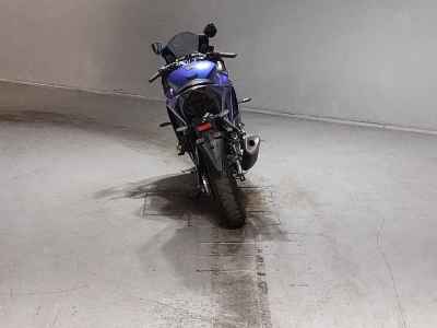Yamaha YZF-R25 2022