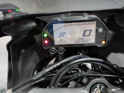 Yamaha YZF-R25 2022