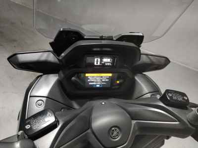 Yamaha XMAX 250