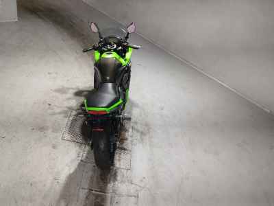 Kawasaki Ninja 400R 2012