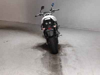 Suzuki GSR400 2011
