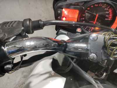 Suzuki GSR400 2011