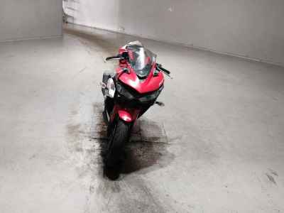 Yamaha YZF-R25