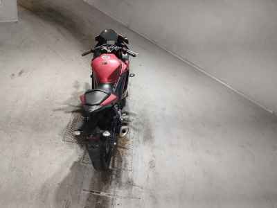 Yamaha YZF-R25
