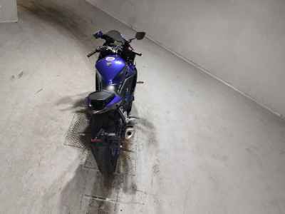 Yamaha YZF-R25