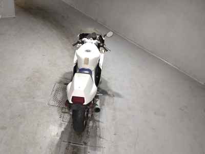 Suzuki GSX-R750